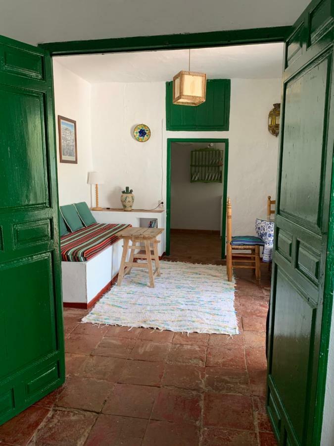 Гостевой дом Casa Anita - La Almona Chica Эль-Чорро Экстерьер фото